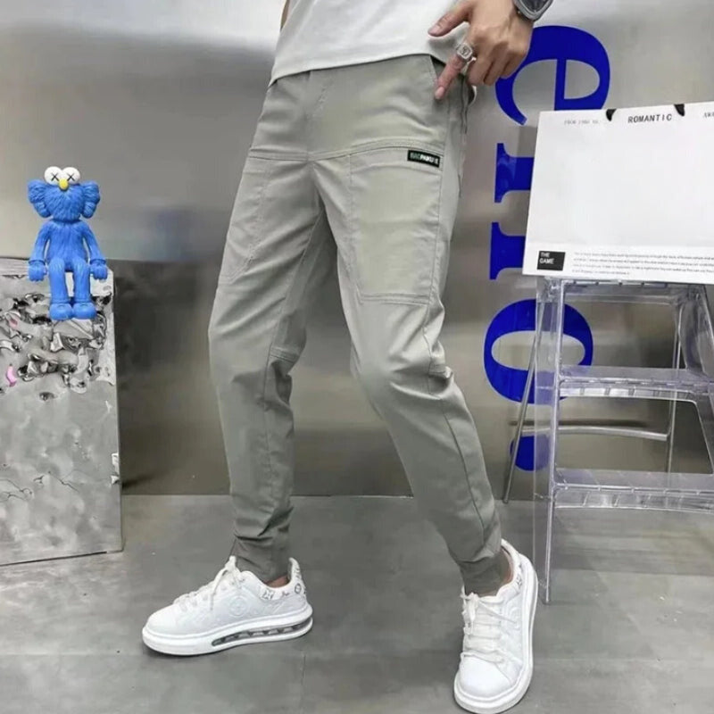 מכנסי קארגו נוחים עם קיבולת אחסון גדולה